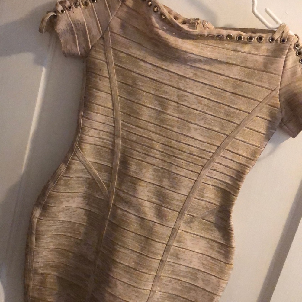 Dress - Picture 2 of 4